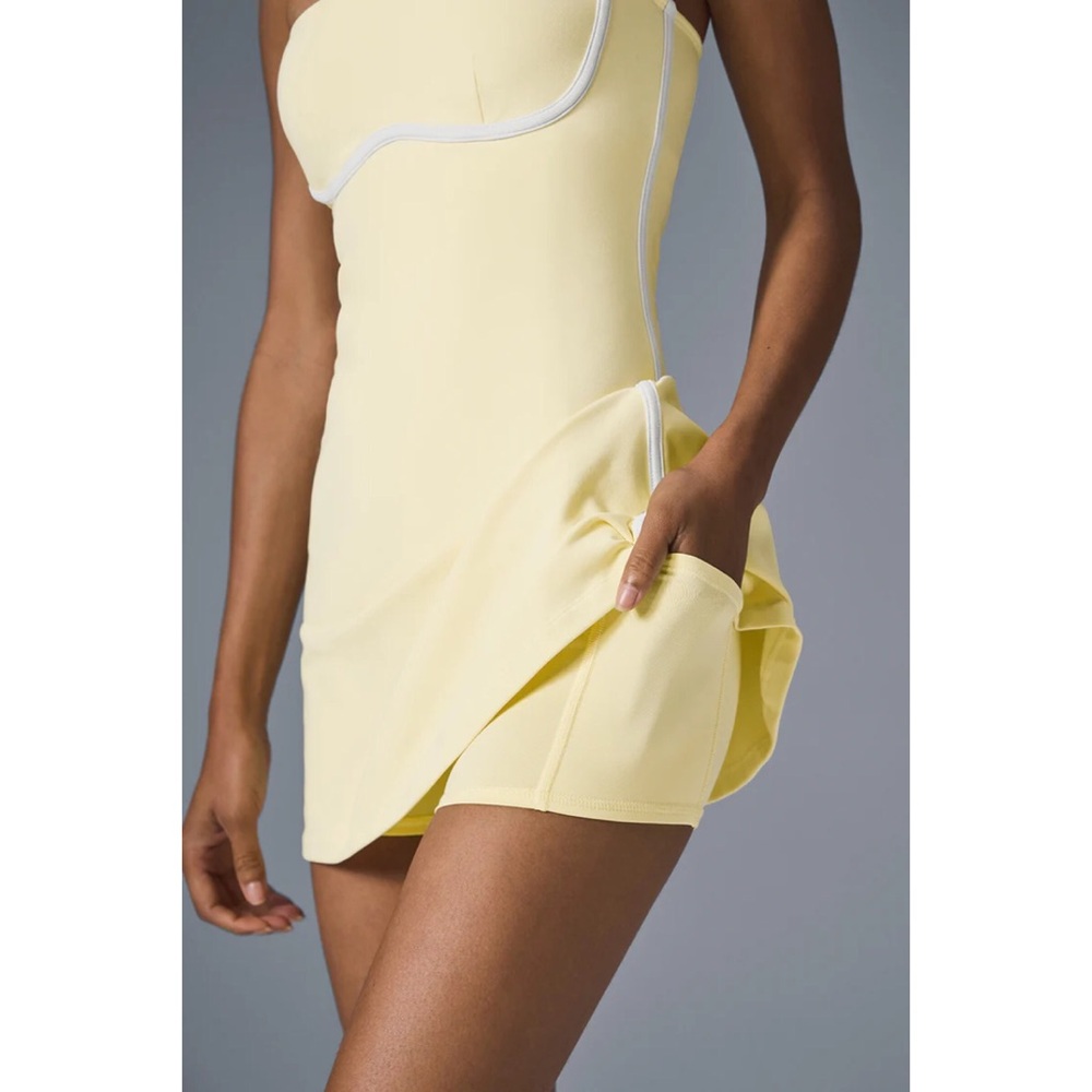 Alo Yoga Airbrush Streamlined Dress Lemon Ice/White   L - Picture 3 of 14